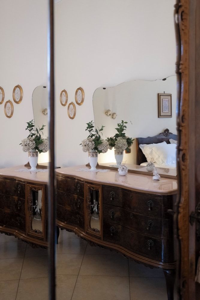 A Casa dei Nonni Deluxe Apartment 16