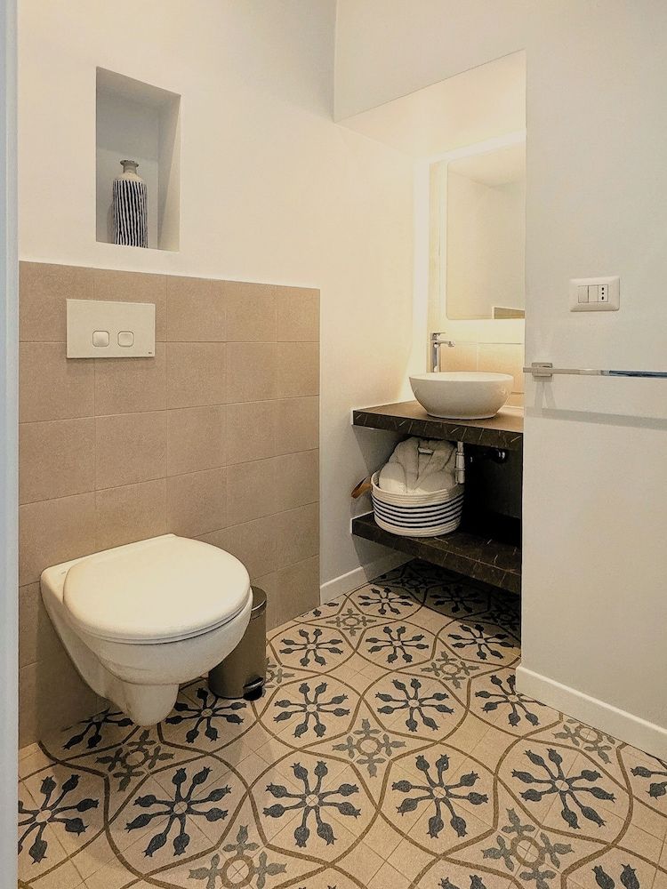 Volpe e Uva Winesuites & Spa Standard Double or Twin Room, City View 4