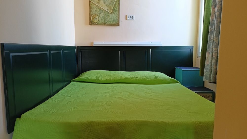 Apartment, 2 Bedrooms, Smoking, Terrace