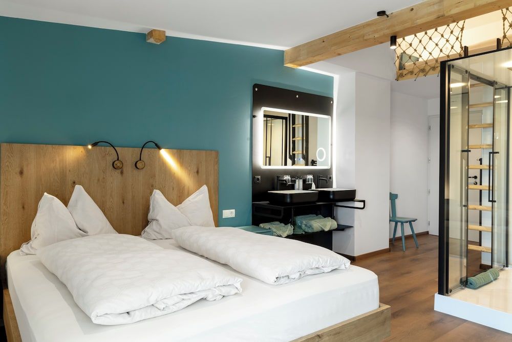Grand Loft, Mountain View