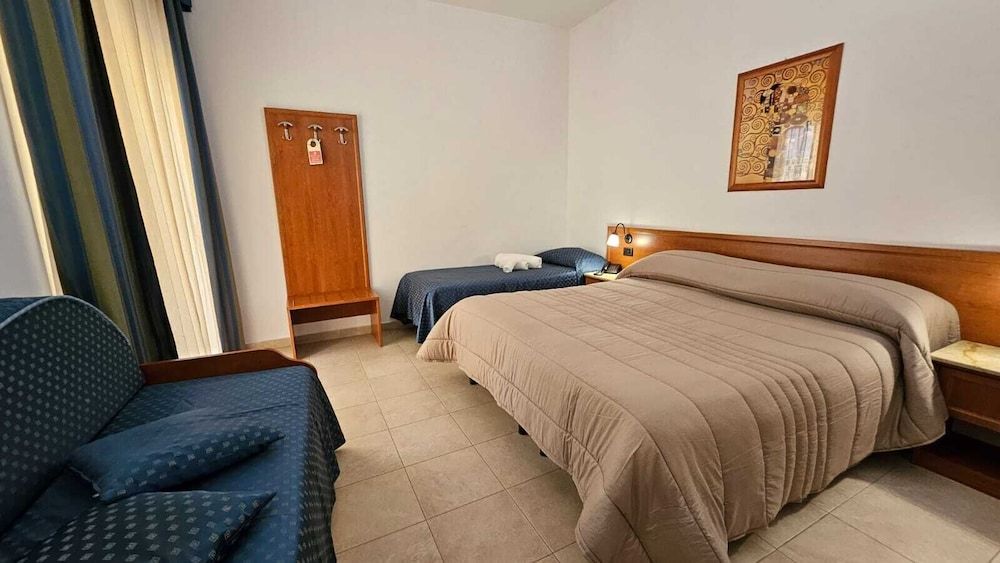 GH HOTEL Classic Quadruple Room, Balcony