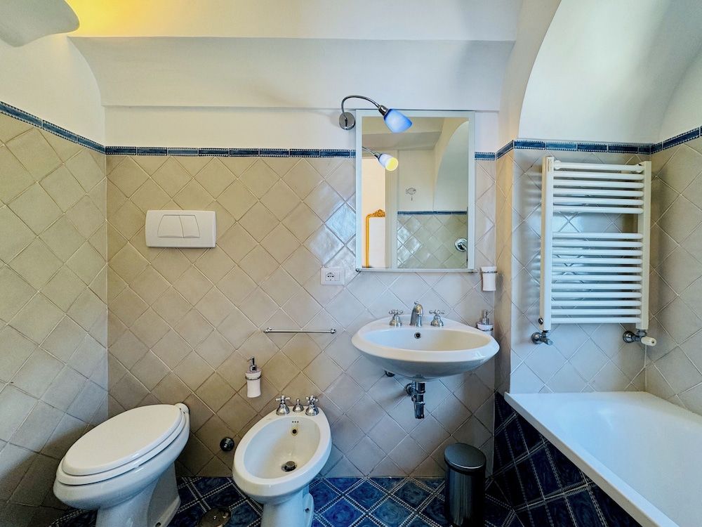 YourHome - La Casa di Chiara Deluxe Apartment, Sea View 10