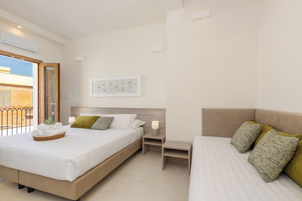 Classic Triple Room, Courtyard View