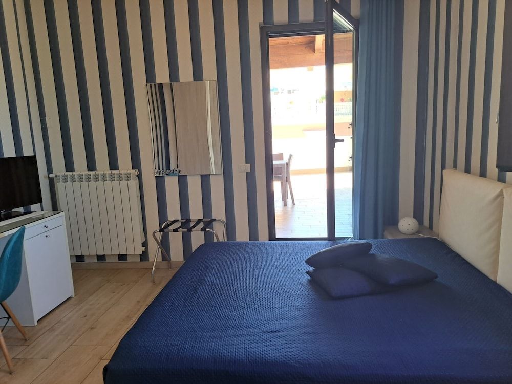 affittacamere massimo d'azeglio Deluxe Double Room, Garden View 5