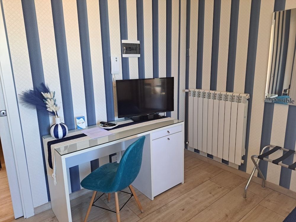 affittacamere massimo d'azeglio Deluxe Double Room, Garden View 14