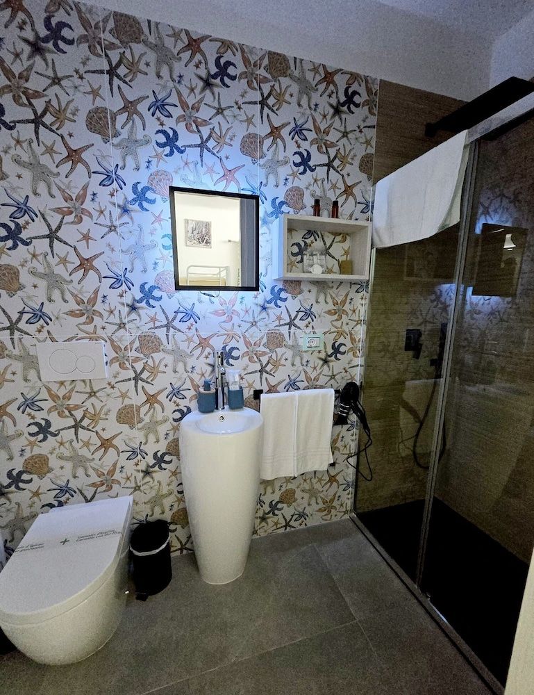 Aquamarina Rooms Deluxe Room, Partial Sea View 13