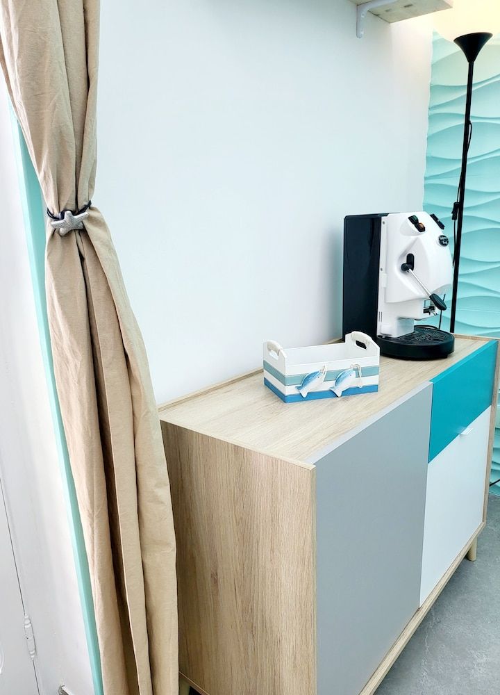 Aquamarina Rooms Junior Room, Courtyard View 3