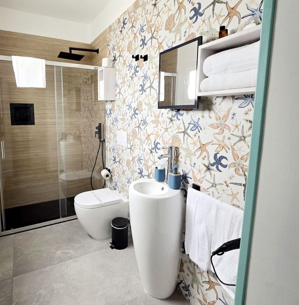 Aquamarina Rooms Deluxe Room, Courtyard View 20