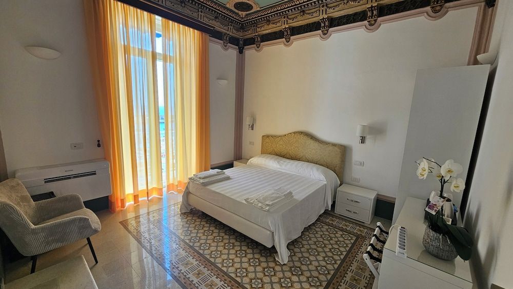 Galene - Beachfront in Costa d'Amalfi Superior Room, Balcony, Sea View 2