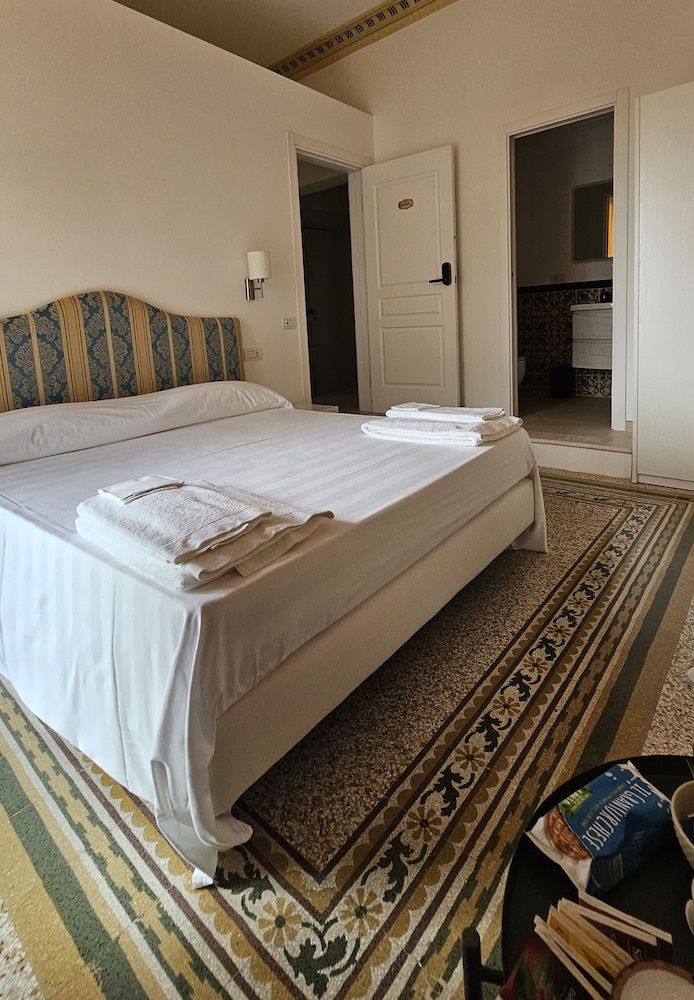 Galene - Beachfront in Costa d'Amalfi Comfort Room, Balcony, Sea View 4