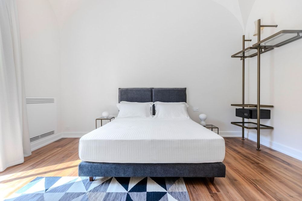 Dome Hotel Executive Room, City View