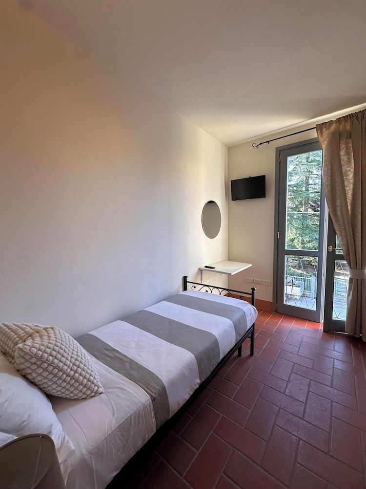 Casa Giulietta B&B Triple Room, 2 Bedrooms 6