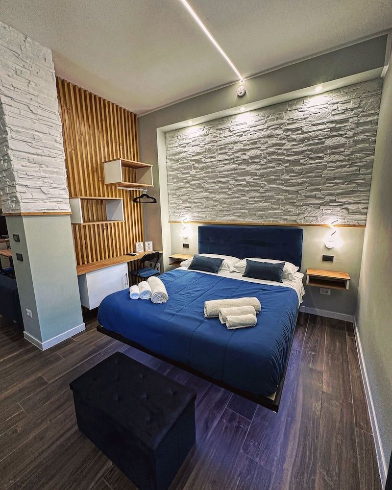 Central Vasto Histonium Superior Suite, Ensuite (Suite Deluxe) 7