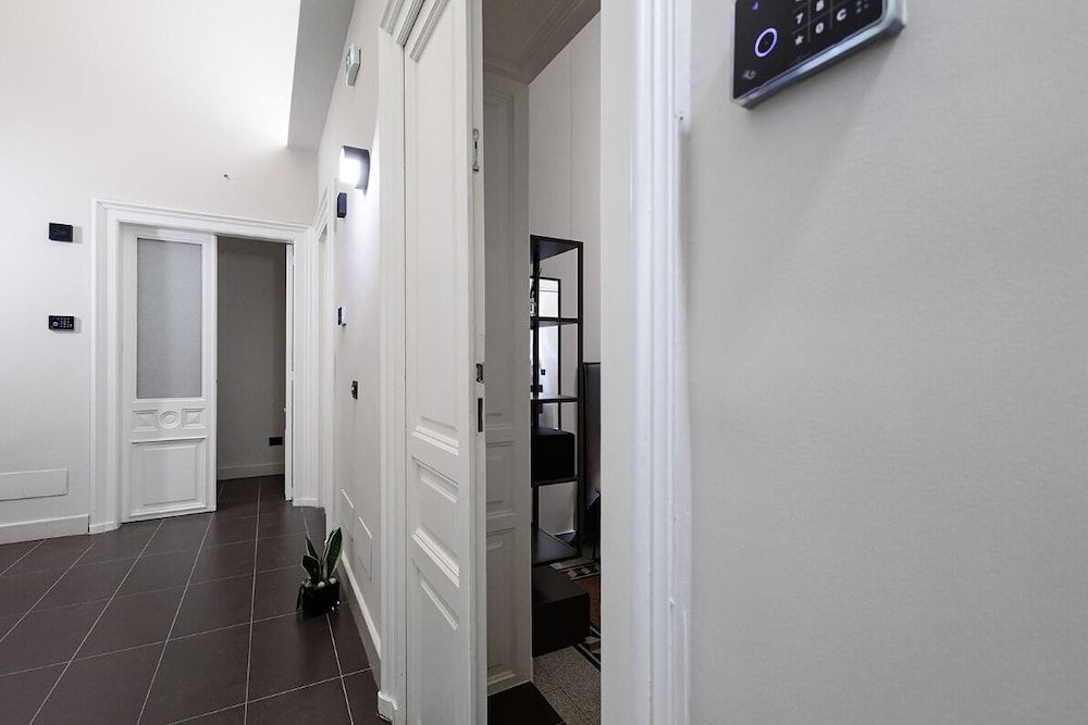 RV 2.0 Standard Double or Twin Room 9