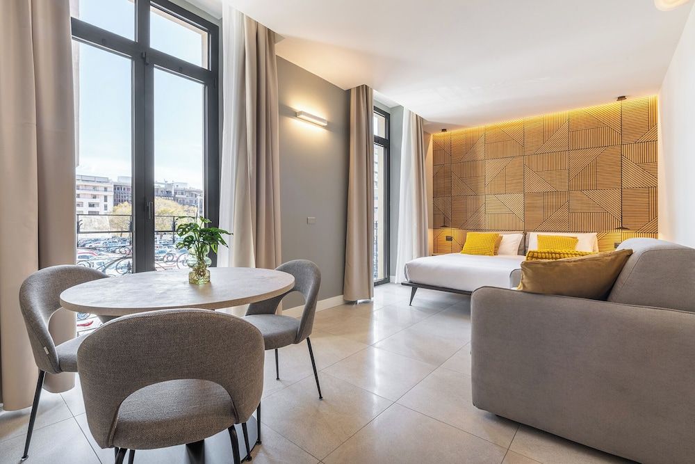 KARALIN SONNINO SUITES Deluxe Triple Room 3