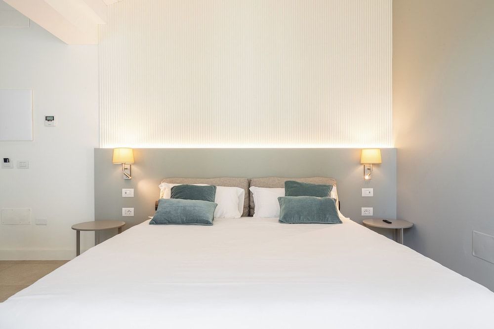 KARALIN SONNINO SUITES Studio Suite 2