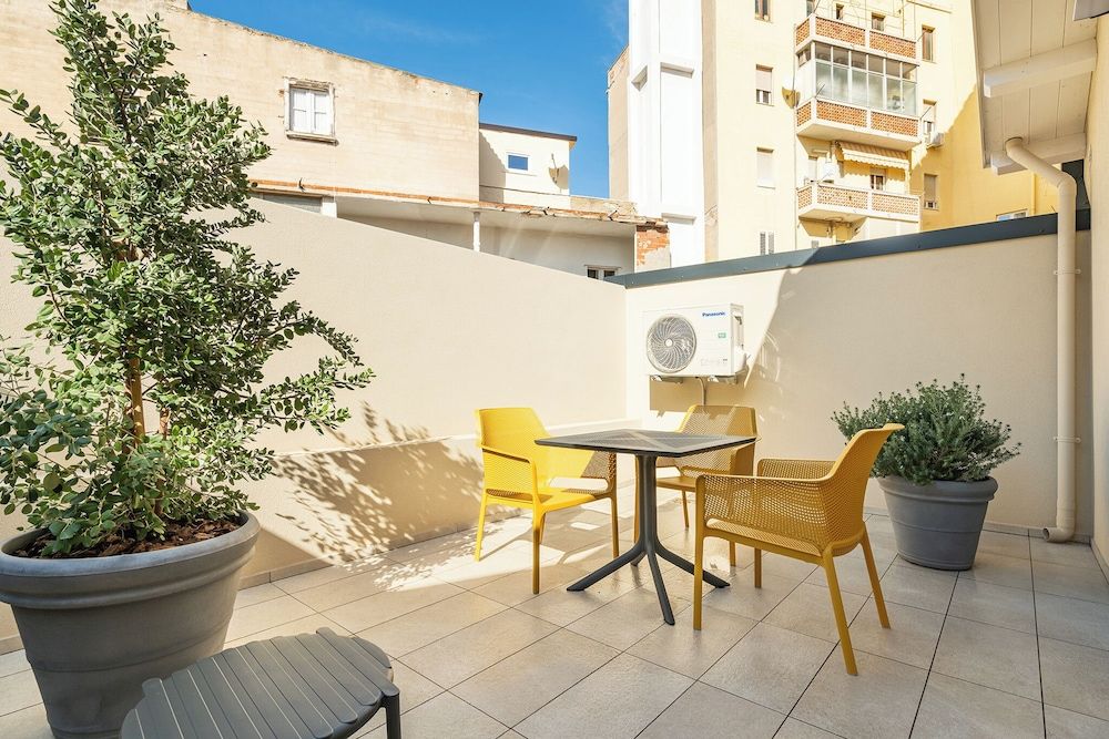 KARALIN SONNINO SUITES Junior Studio Suite 2