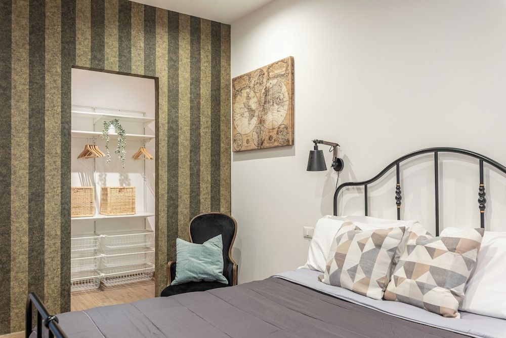 Family Apartment, Balcony