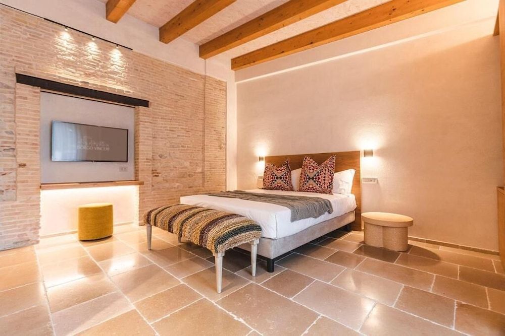 Borgo Vinceri Superior Triple Room 6