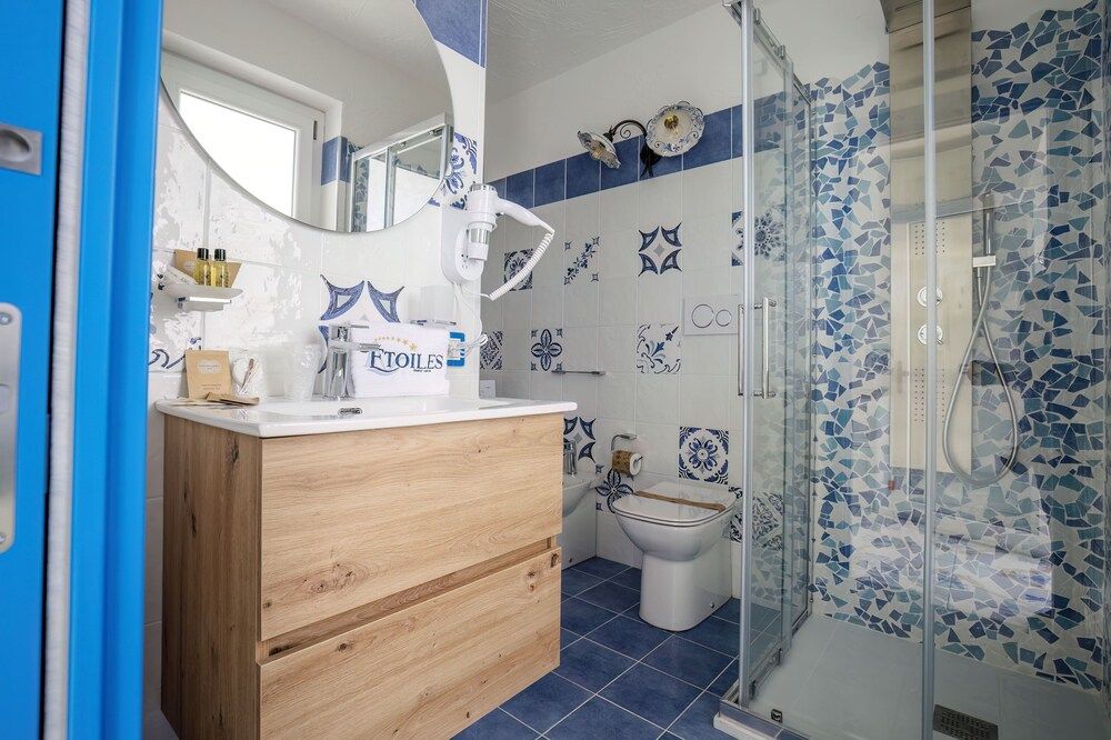 Etoiles Guest House Deluxe Apartment 8