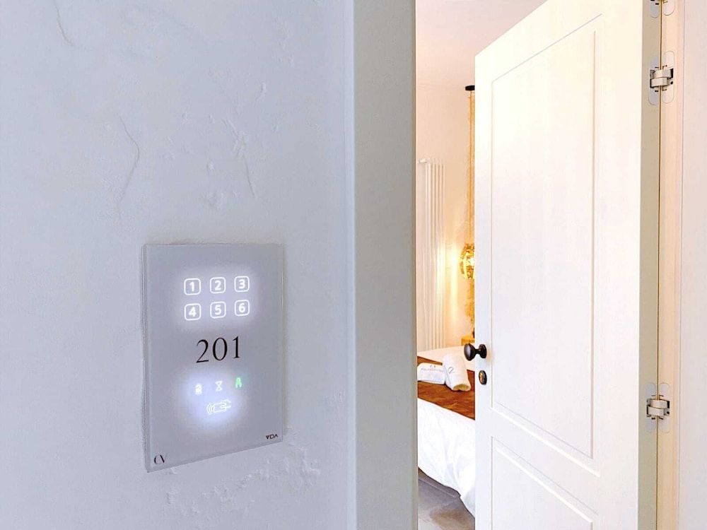 Palazzo CAVÌ Superior Room, Partial Sea View 4