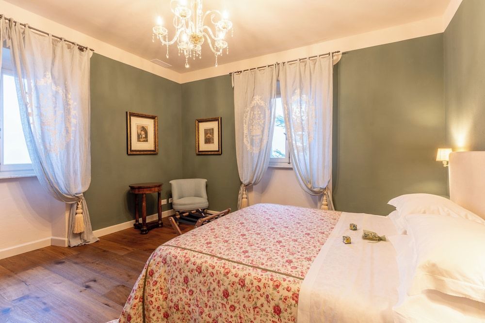 Comfort Suite, Garden View