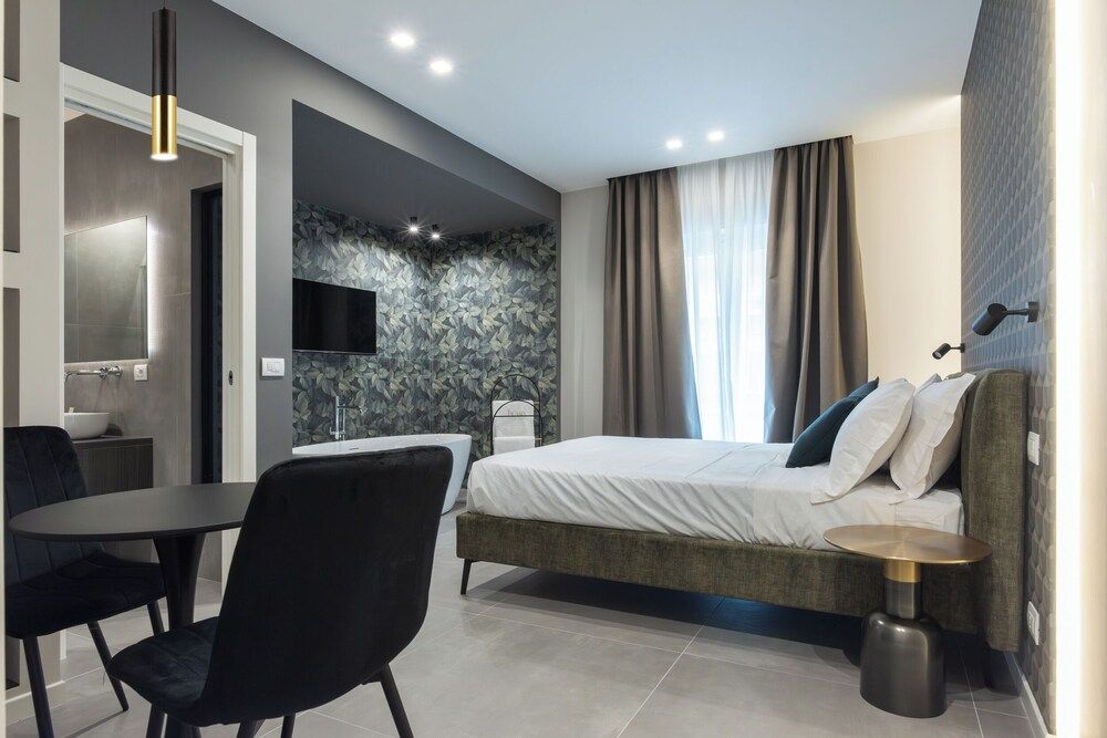 Luxury Double Room, Balcony, City View
