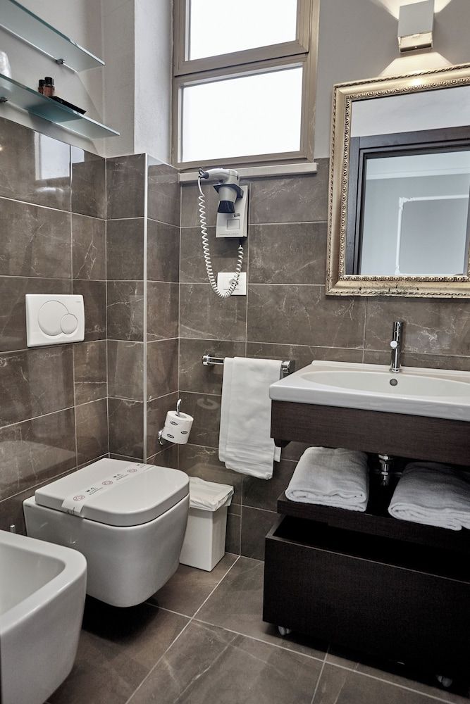 Rouge Hotel International Standard Double or Twin Room 2