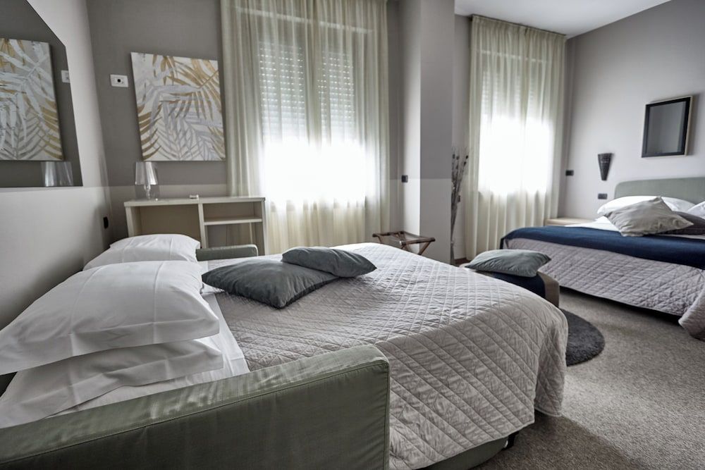 Rouge Hotel International