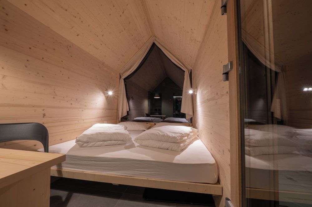 Camping Sass Dlacia Superior Cabin, 1 King Bed 3