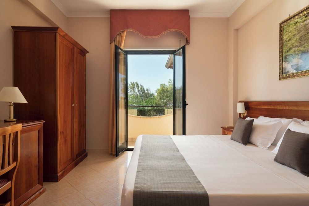 Superior Double or Twin Room, Sea View