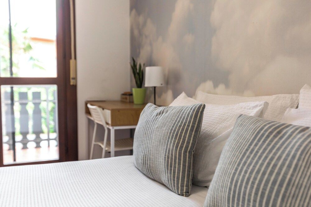 Orio welcome Double Room, Balcony, Garden View 3