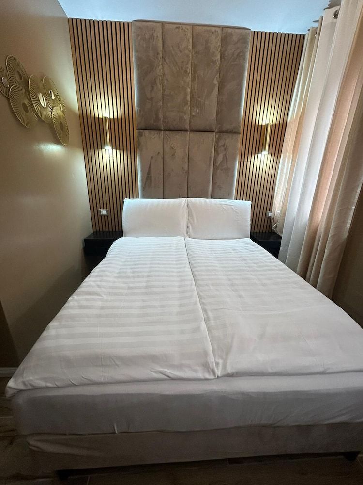 Trento Best Home Deluxe Double Room, City View 2