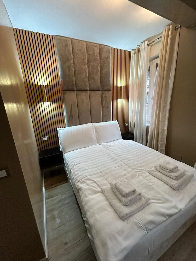 Trento Best Home Deluxe Double Room, City View 3