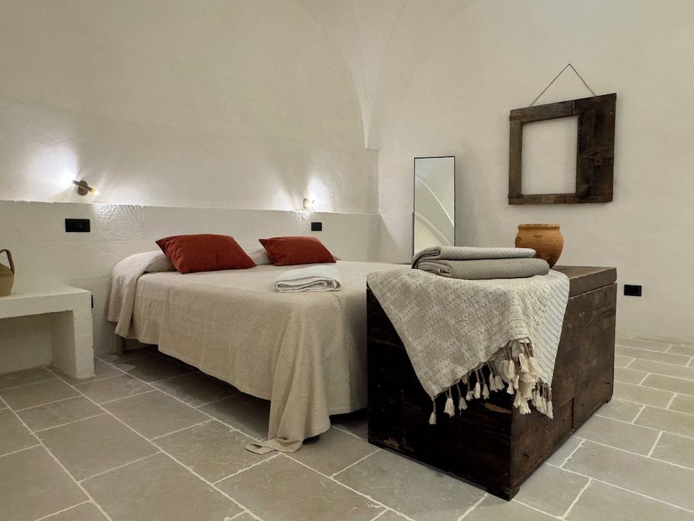 Suite 3 - Deluxe Quadruple Room - Internal Private pool