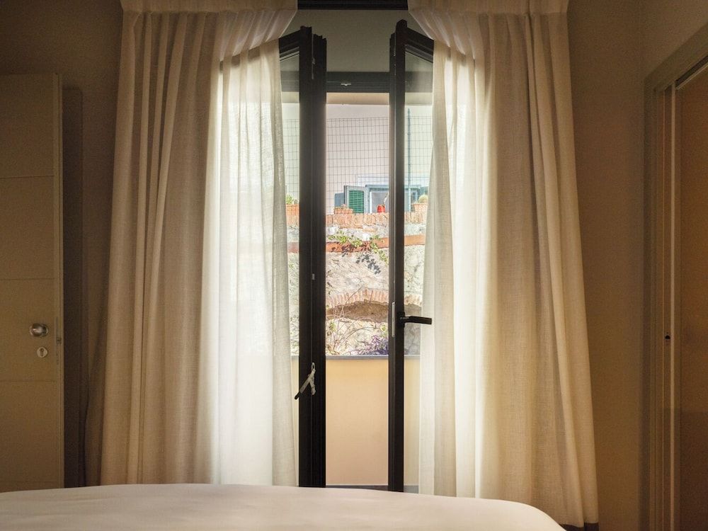 Pietrasanta Ai Teatri Deluxe Room 13