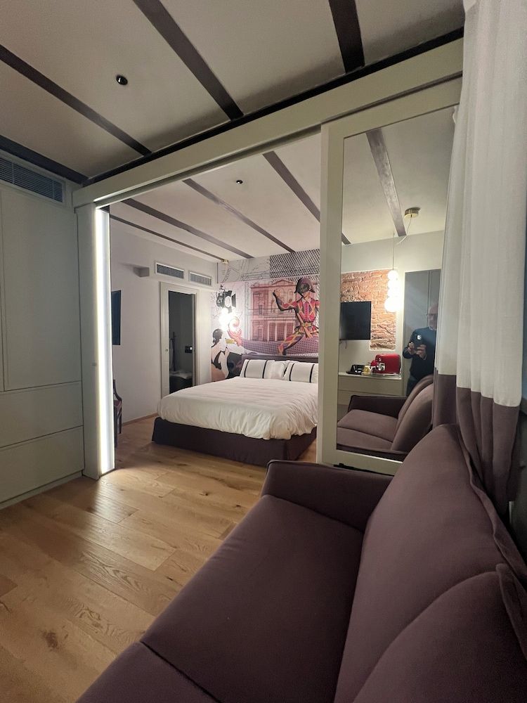 Pietrasanta Ai Teatri Deluxe Triple Room, Garden View 15