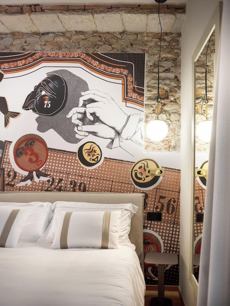 Pietrasanta Ai Teatri Superior Double or Twin Room 5