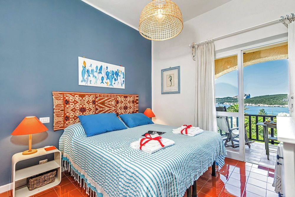 Family Villa, Multiple Bedrooms (Una Finestra Sul Mare Capocaccia)