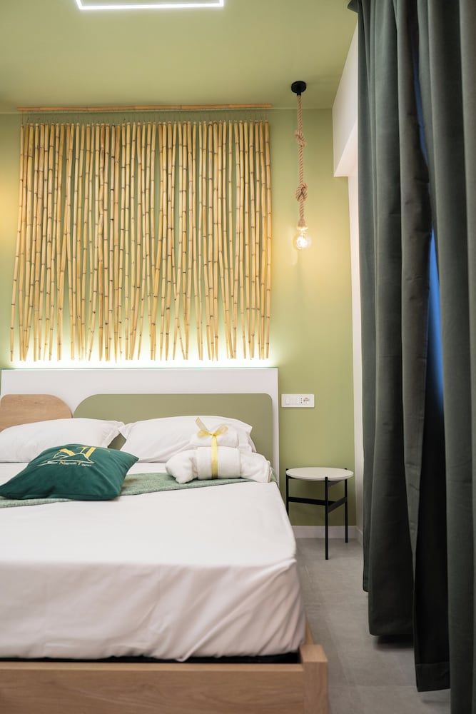 Napolitano Rooms - Pompei Camera matrimoniale o doppia superior, vista collina (Terra 4) 2