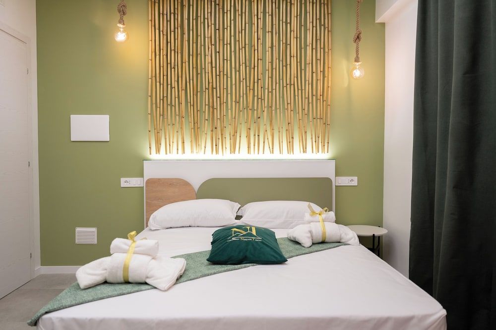 Napolitano Rooms - Pompei Camera matrimoniale o doppia superior, vista collina (Terra 4) 5