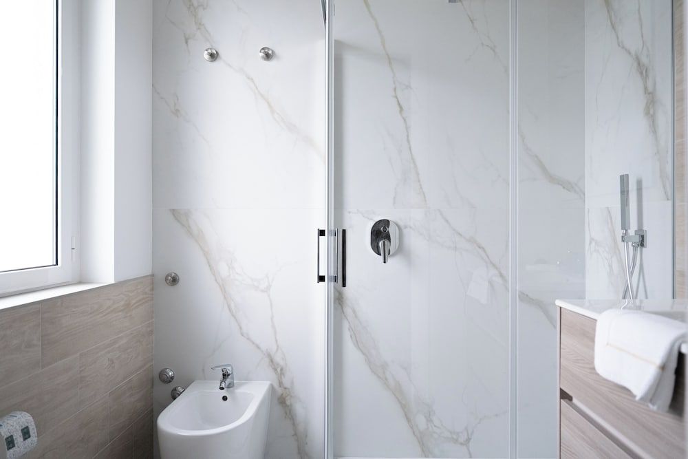 Napolitano Rooms - Pompei Camera Deluxe Matrimoniale o Doppia con Letti Singoli (Acqua 3) 15