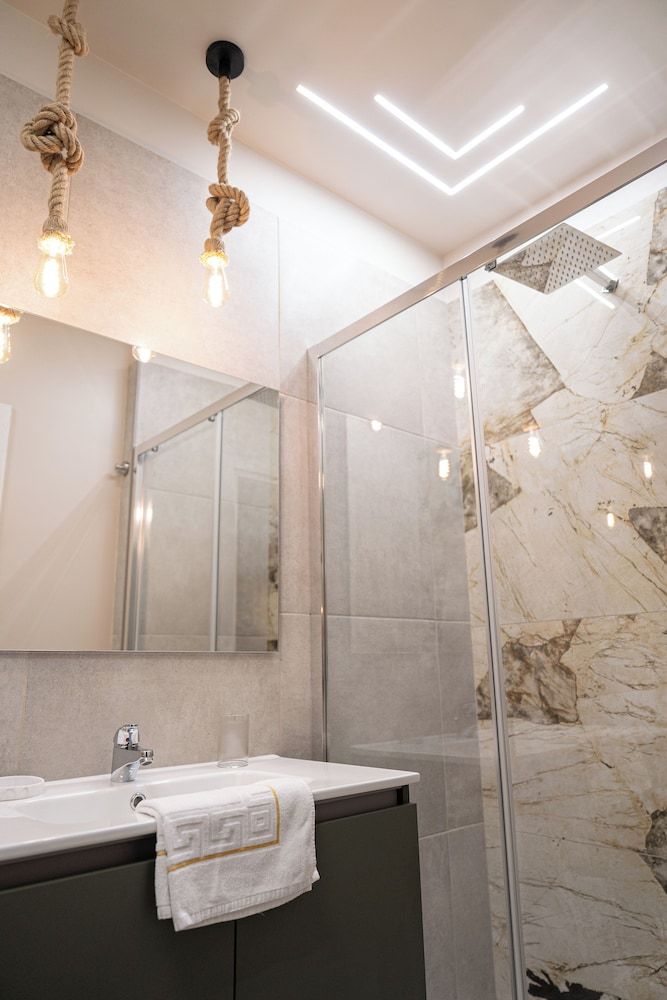 Napolitano Rooms - Pompei Camera matrimoniale o doppia superior, vista collina (Terra 4) 9