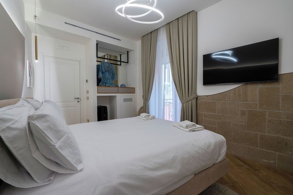 Diamonds Rooms and SPA Luxury Townhome, Private Bathroom 4