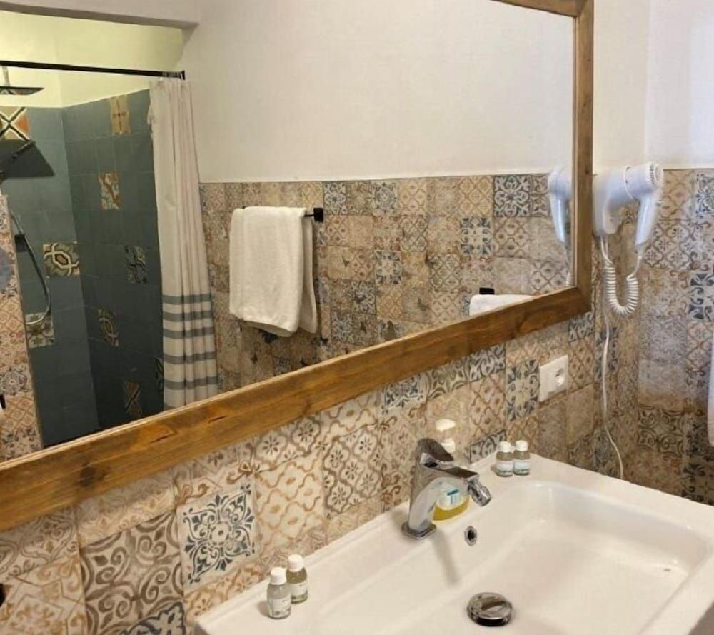 Agriturismo Scuderia Castello Deluxe Apartment, Lake View 3