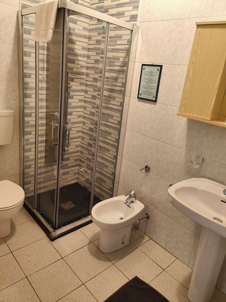 Agriturismo Scuderia Castello Comfort Room, Lake View 4