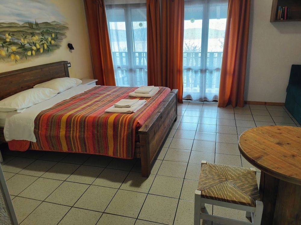 Agriturismo Scuderia Castello Classic Room, Lake View