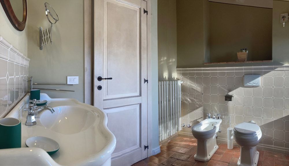 Borgo in Montalbano by Secret Hills Deluxe Double Room, Pool View 3