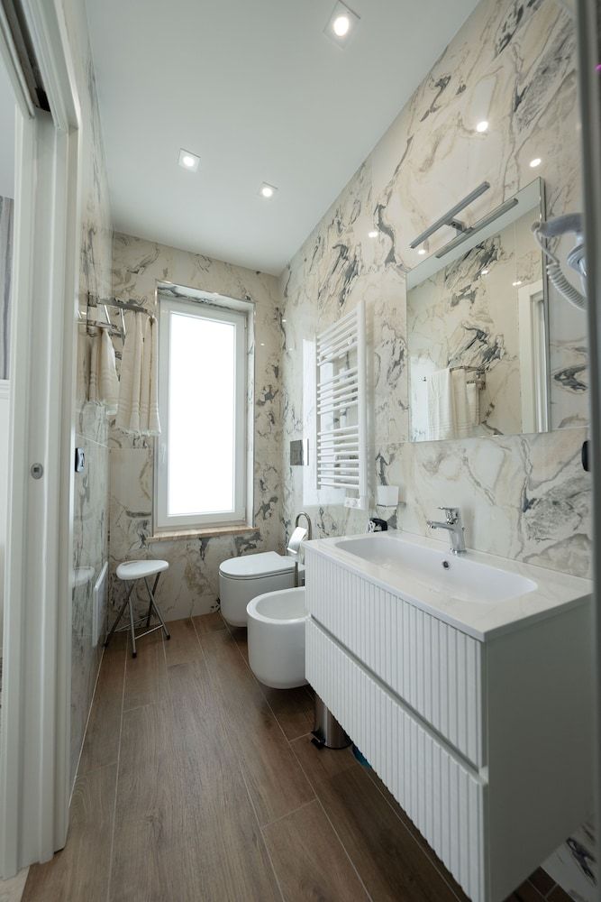 Hotel Manuela Deluxe Double Room 16