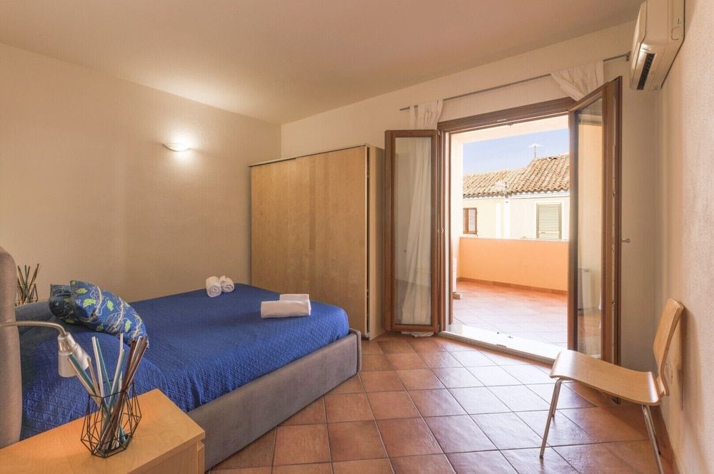 Apartment, Balcony